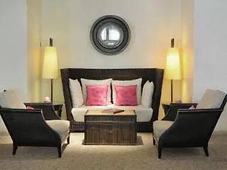 Daisy Otel